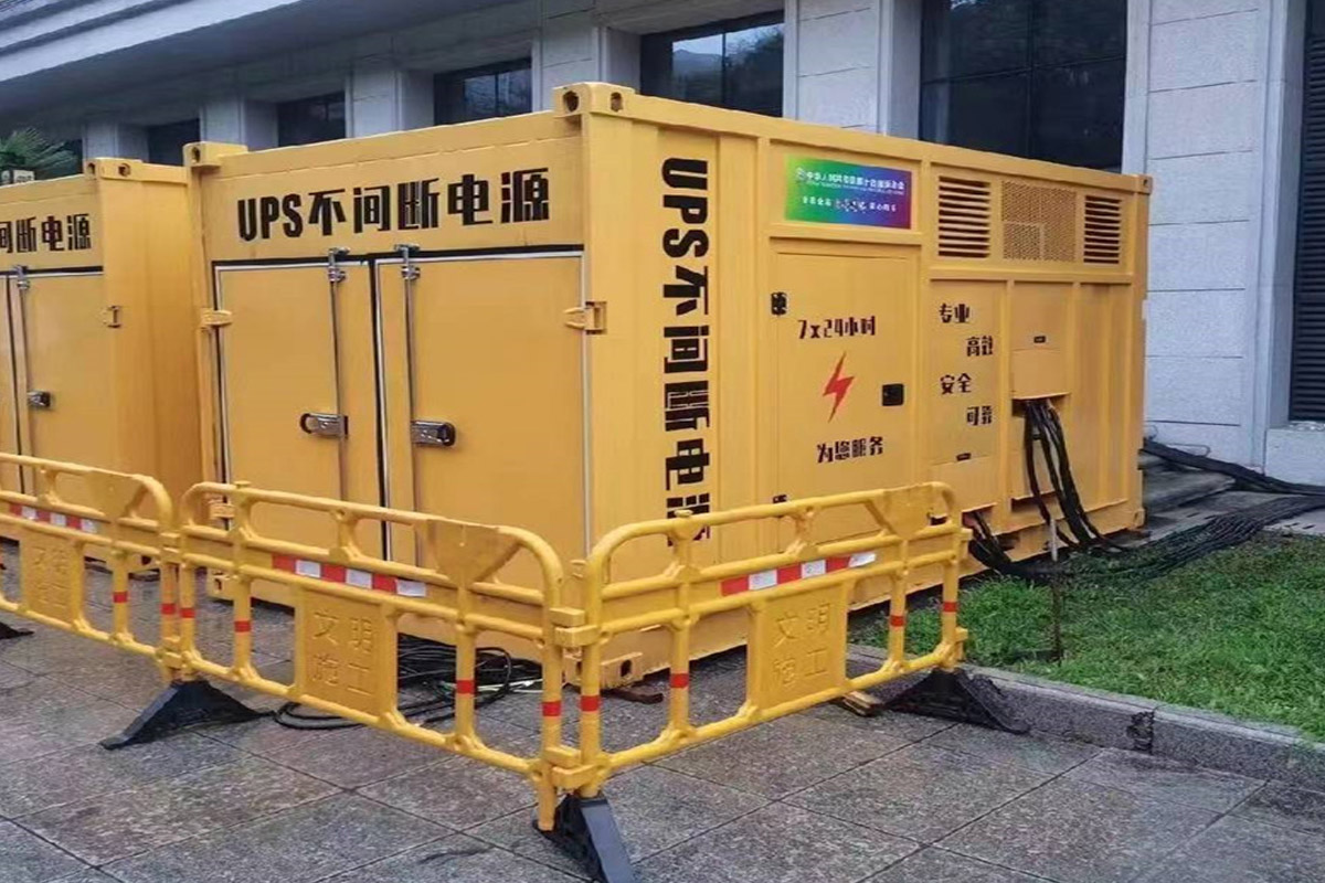 罗山发电机租赁施工现场